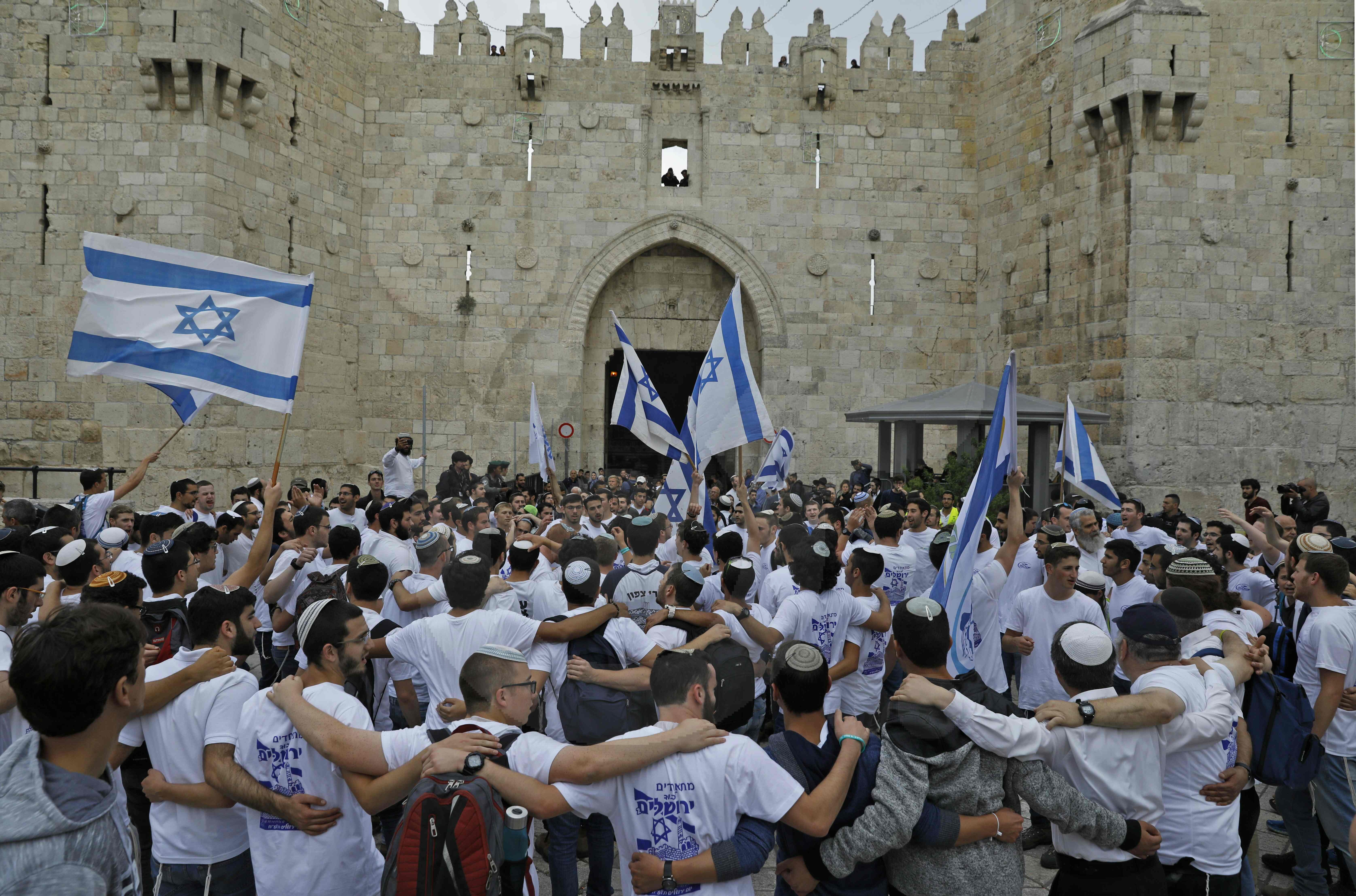 الرئيس الفلسطيني يحذر من تهويد القدس ويطالب بوقف العدوان على غزة في خطابه أمام الأمم المتحدة