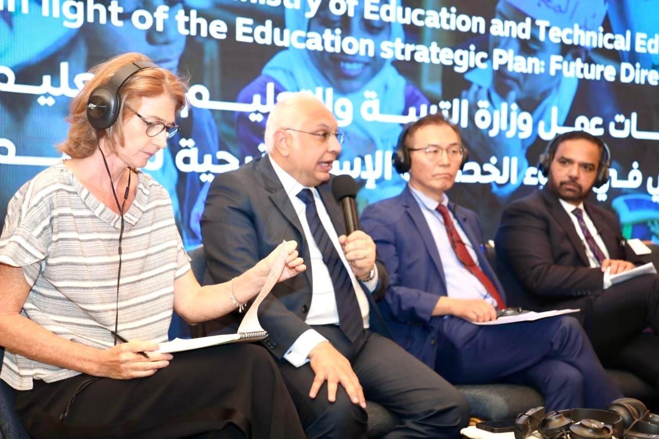 "مشاركة الأفكار بين التعليم و شركاء التنمية".. حلقة نقاشية بحضور قيادجات التعليم في مصر