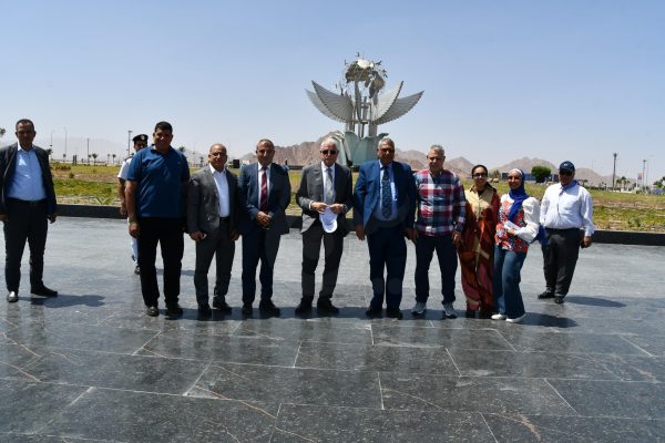 صور| فودة يتابع استعدادات شرم الشيخ لاستقبال زائريها في عيد القيامة وشم النسيم