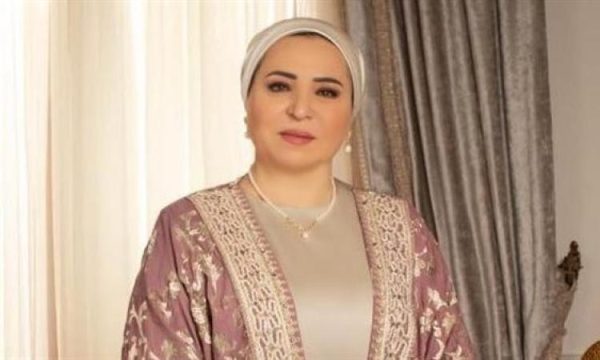 انتصار السيسي:  تهنئة لكل أم مصرية في عيد الأم - 1 - سيناء الإخبارية