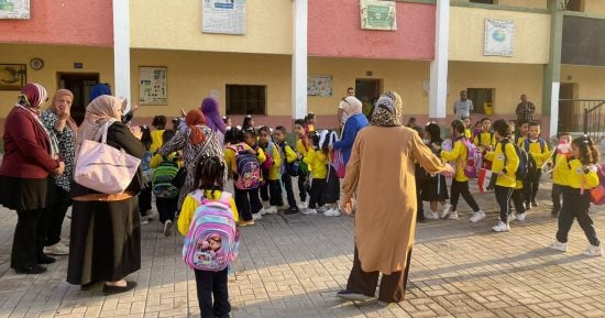 تحقيق الانضباط واستقبال للطلاب بشكل جيد في أول ساعات من بدء العام الدراسي الجديد