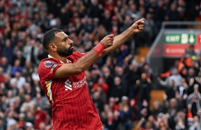 محمد صلاح يحقق انتصار سهل على مضيفه مانشستر يونايتد بثلاثة أهداف دون مقابل