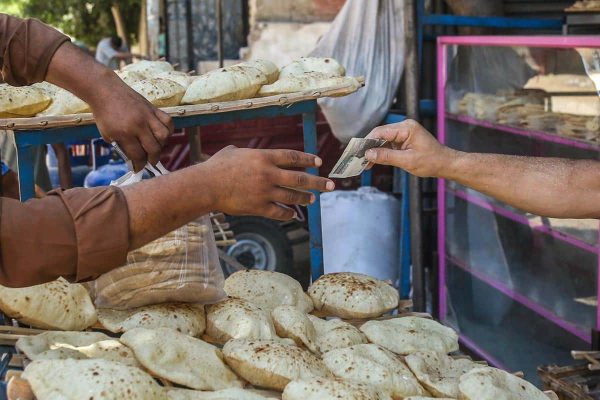 الغرف التجارية: ارتفاع أسعار الخبز السياحي بعد زيادة السولار والبنزبن