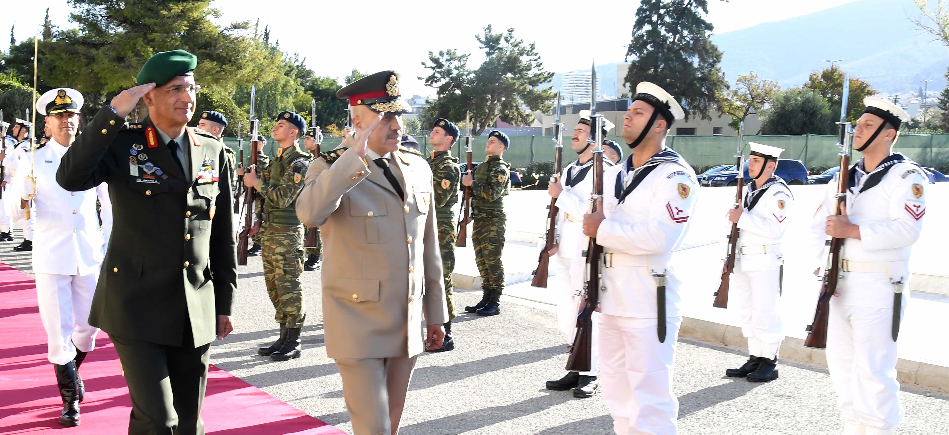 ميدوزا-13.. رئيس الأركان يتابع تدريبات عسكرية مشتركة بين مصر واليونان