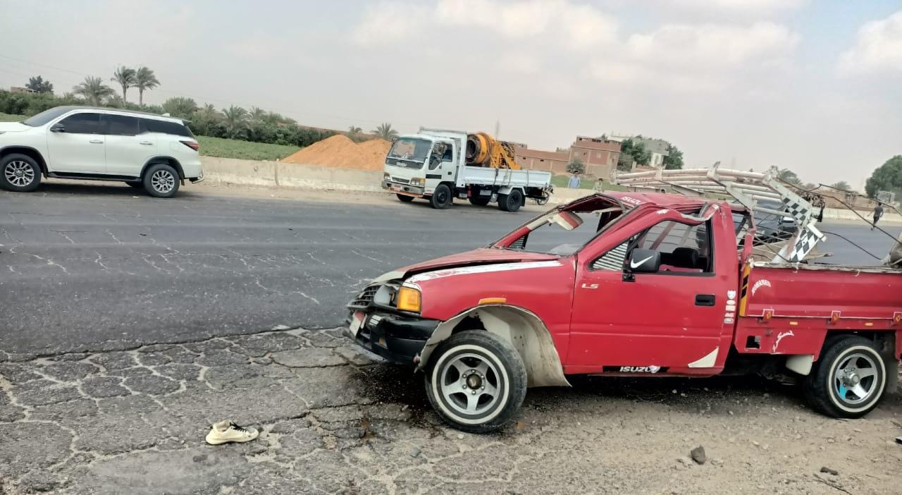 إصابة 14 طالبًا في انقلاب سيارة ربع نقل على طريق "بلبيس - أبو حماد" بالشرقية