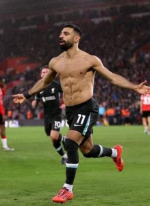 ليفربول في تحدٍ مصيري مع اقتراب انتهاء عقد محمد صلاح.. الكرة الذهبية تقلب حسابات الريدز - 5 - سيناء الإخبارية