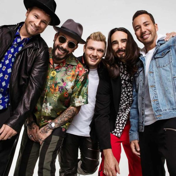 فرقة Backstreet Boys تصعد إلى مسرح Sphere بلاس فيجاس في تجربة بصرية مذهلة - 5 - سيناء الإخبارية