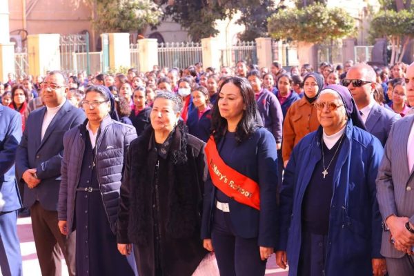 وزيرة التضامن تزور مدرستها السابقة راهبات الراعي الصالح بشبرا.. صور - 9 - سيناء الإخبارية