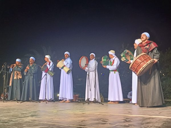 أسوان تتوهج بألوان العالم.. مهرجان الفنون يحتفي بإبداعات الشعوب وتراث مصر الخالد - 25 - سيناء الإخبارية