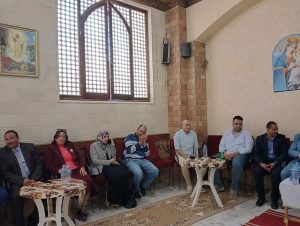 في أجواء تسودها المحبة..رئيس إقليم القناة يزور كنيسة موسى النبي لتهنئة الأقباط بعيد القيامة - 11 - سيناء الإخبارية
