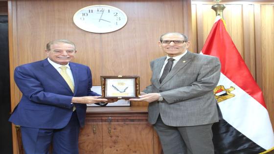 رئيس هيئة النيابة الإدارية يستقبل محافظ جنوب سيناء لتعزيز التعاون المشترك