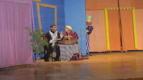 مسرحية “قضية دهب الحمار” على مسرح قصر ثقافة القناطر الخيرية