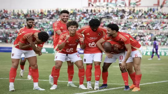 الأهلي يطلب من الكاف الاحتفال بدرع الدوري في مباراة جورماهيا